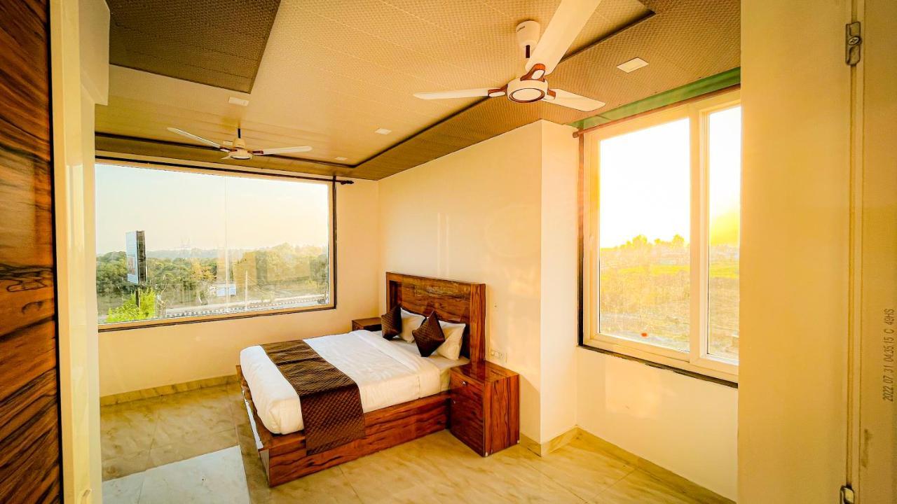 Green Dandi Homestay ริชิเคช ภายนอก รูปภาพ